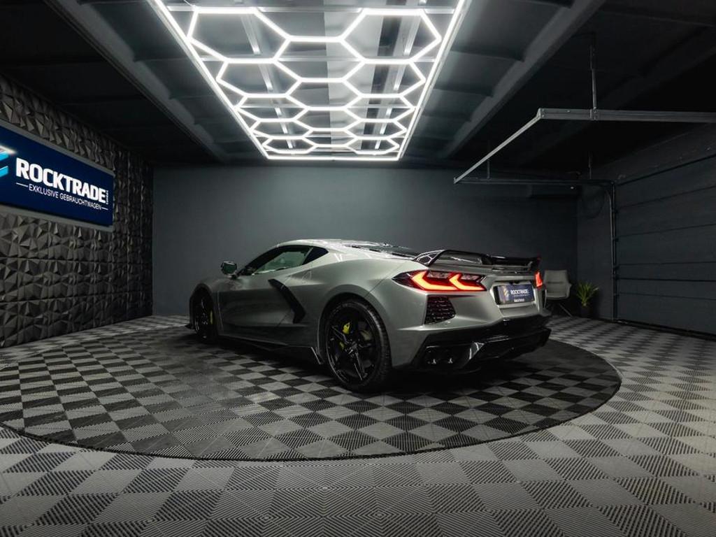 Corvette C8