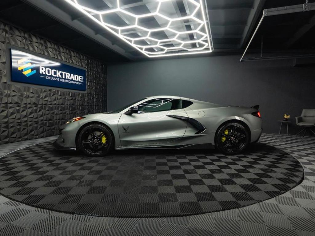 Corvette C8