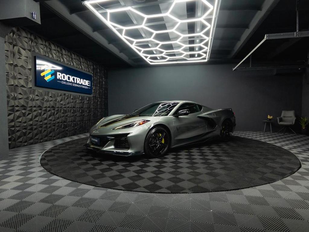 Corvette C8