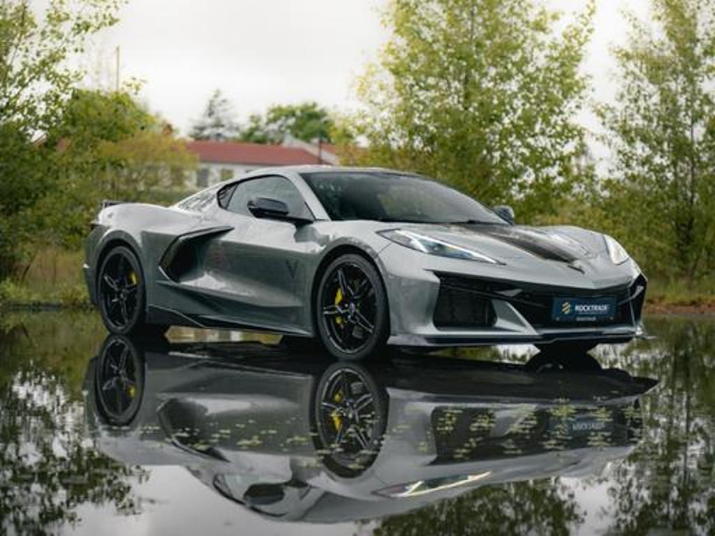 Corvette C8