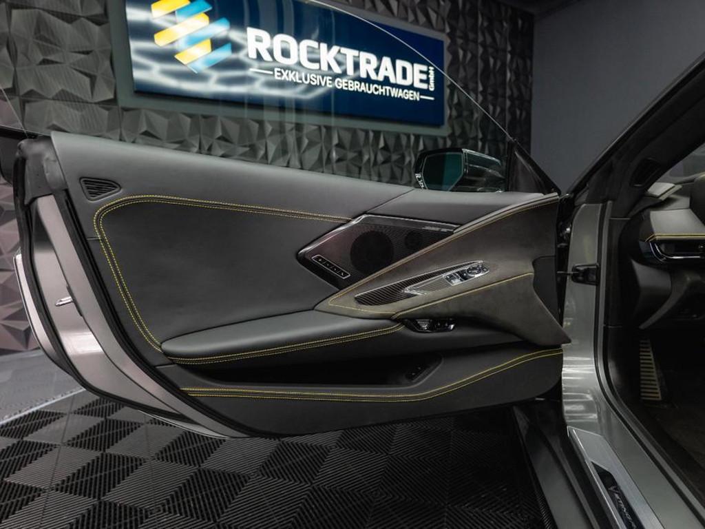 Corvette C8