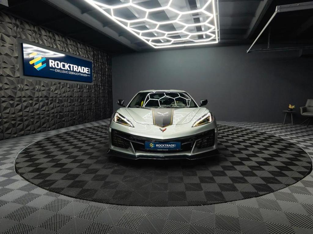 Corvette C8