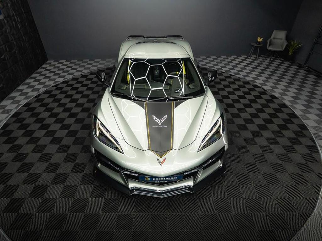 Corvette C8