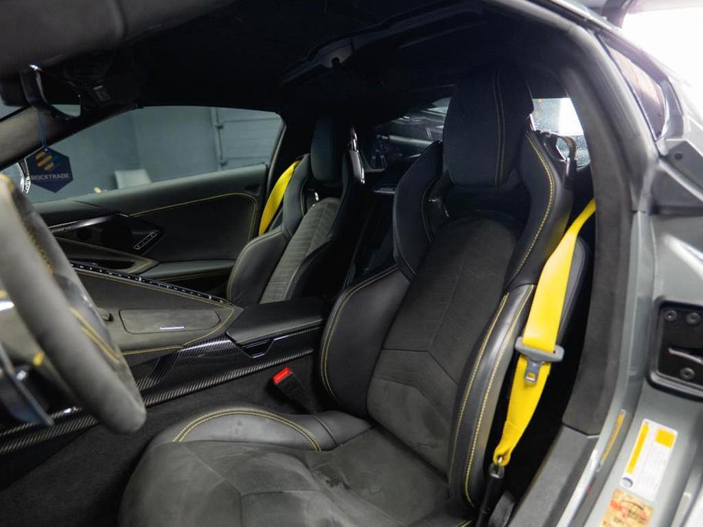 Corvette C8