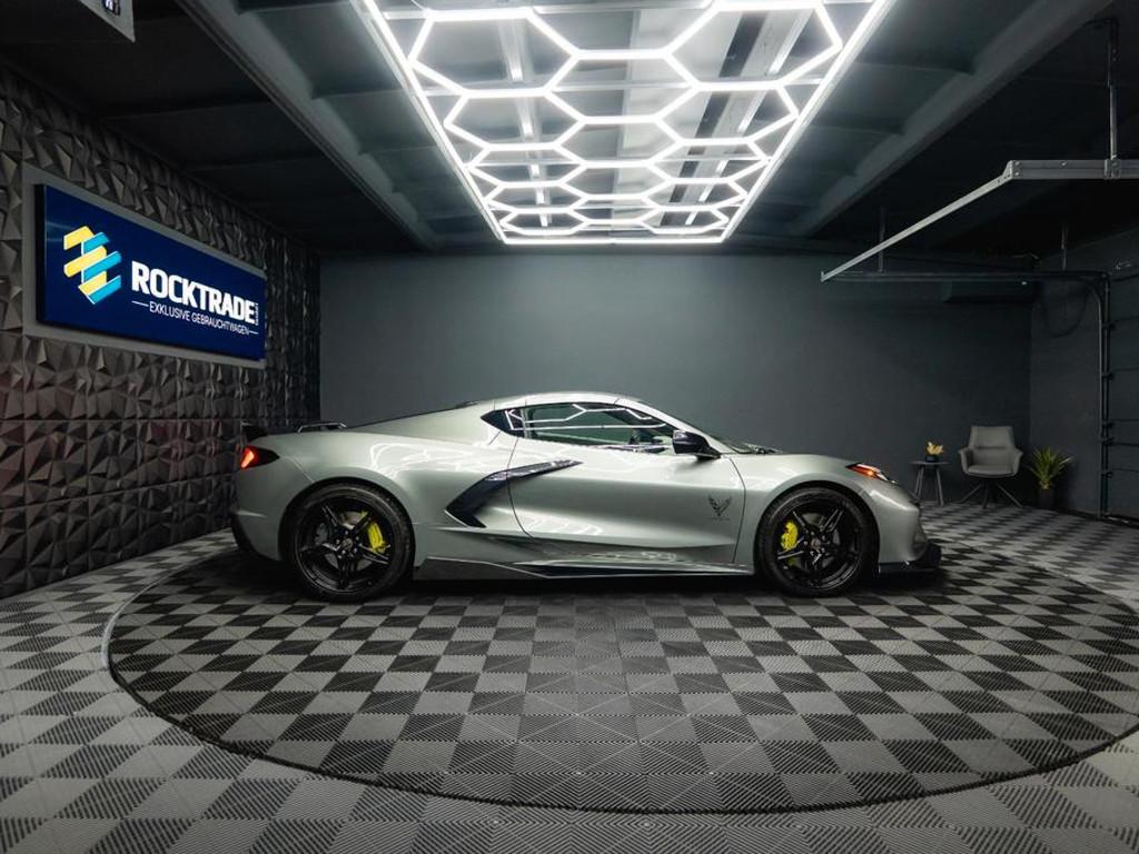 Corvette C8