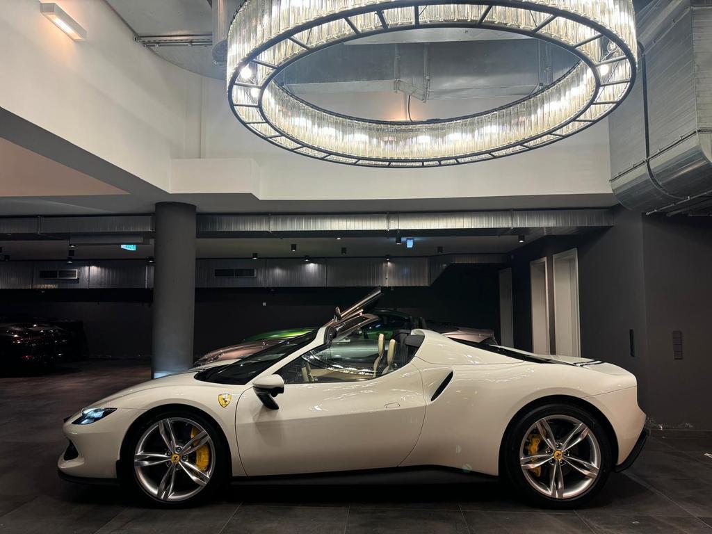 Ferrari 296 GTS
