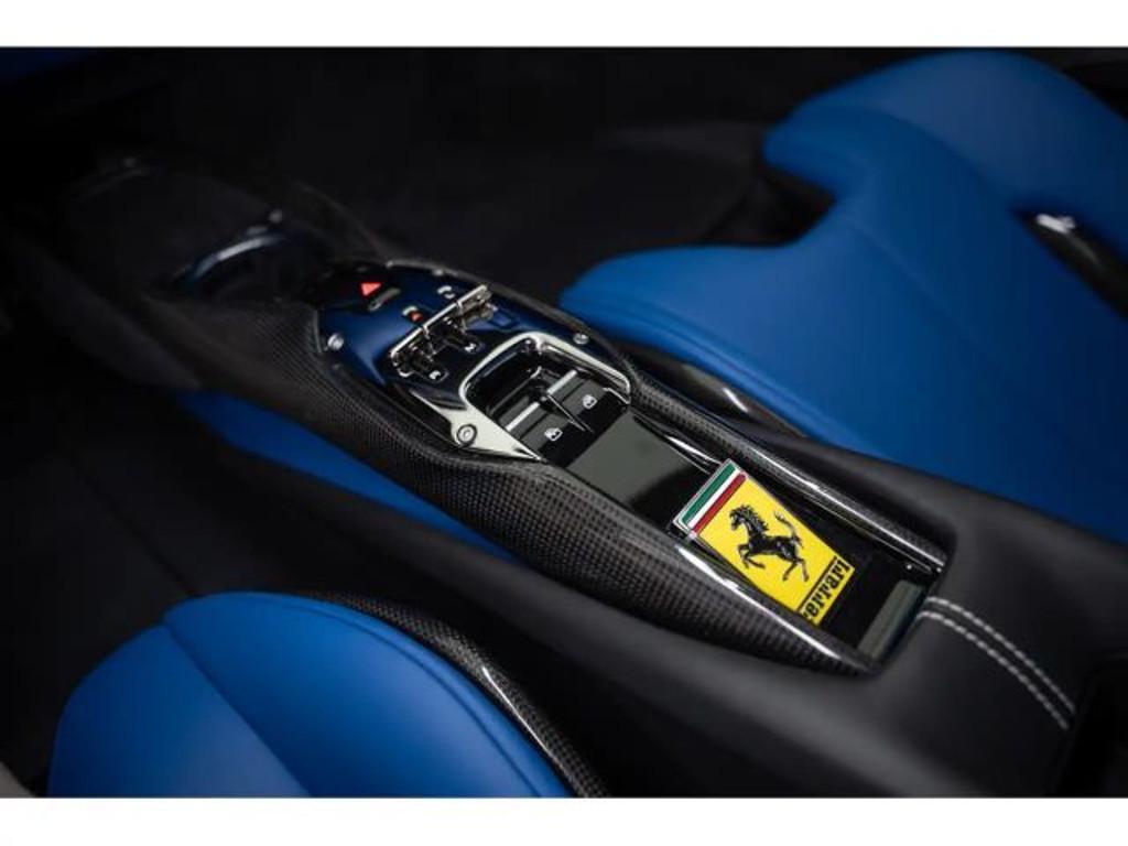Ferrari 296