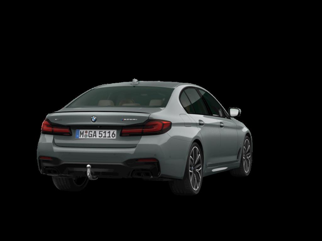 BMW M550
