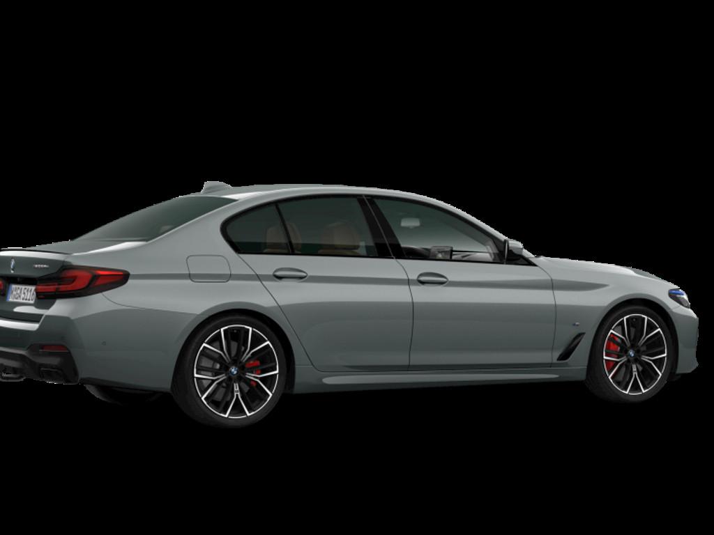 BMW M550