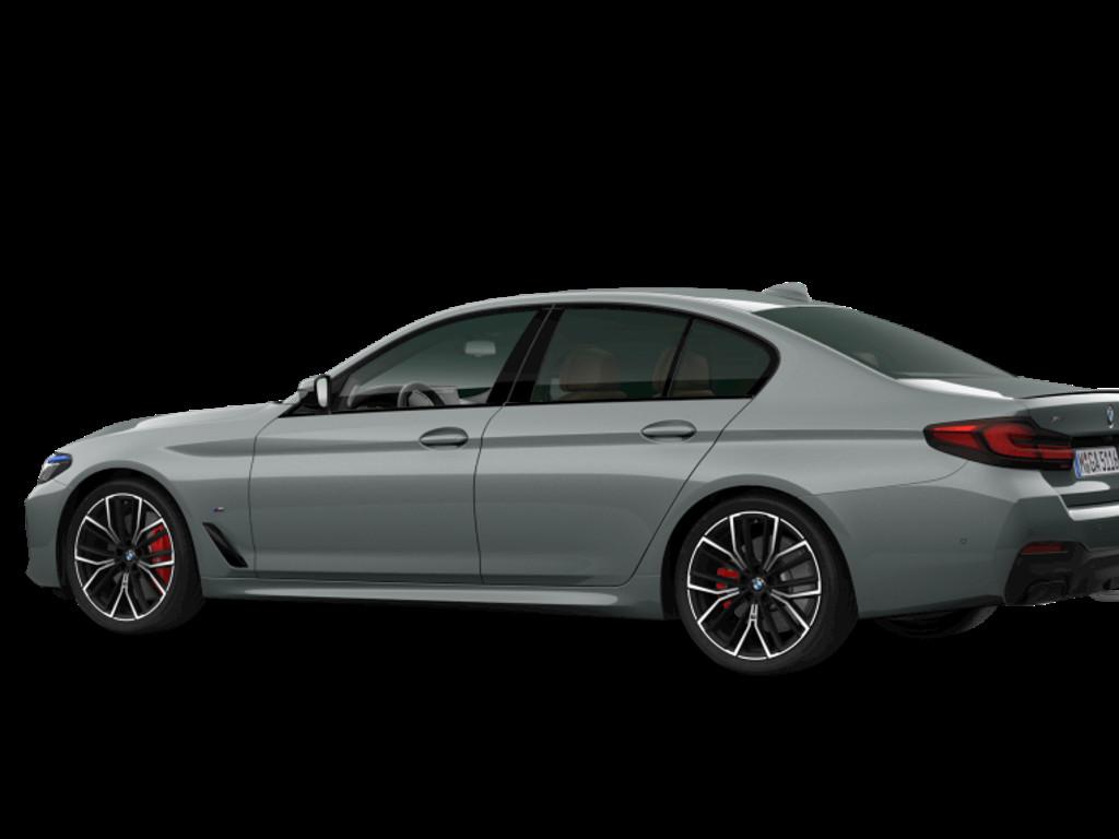 BMW M550