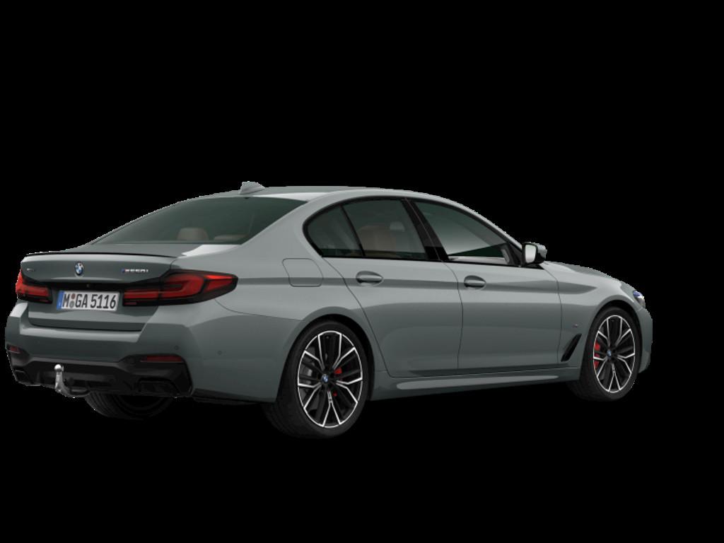 BMW M550
