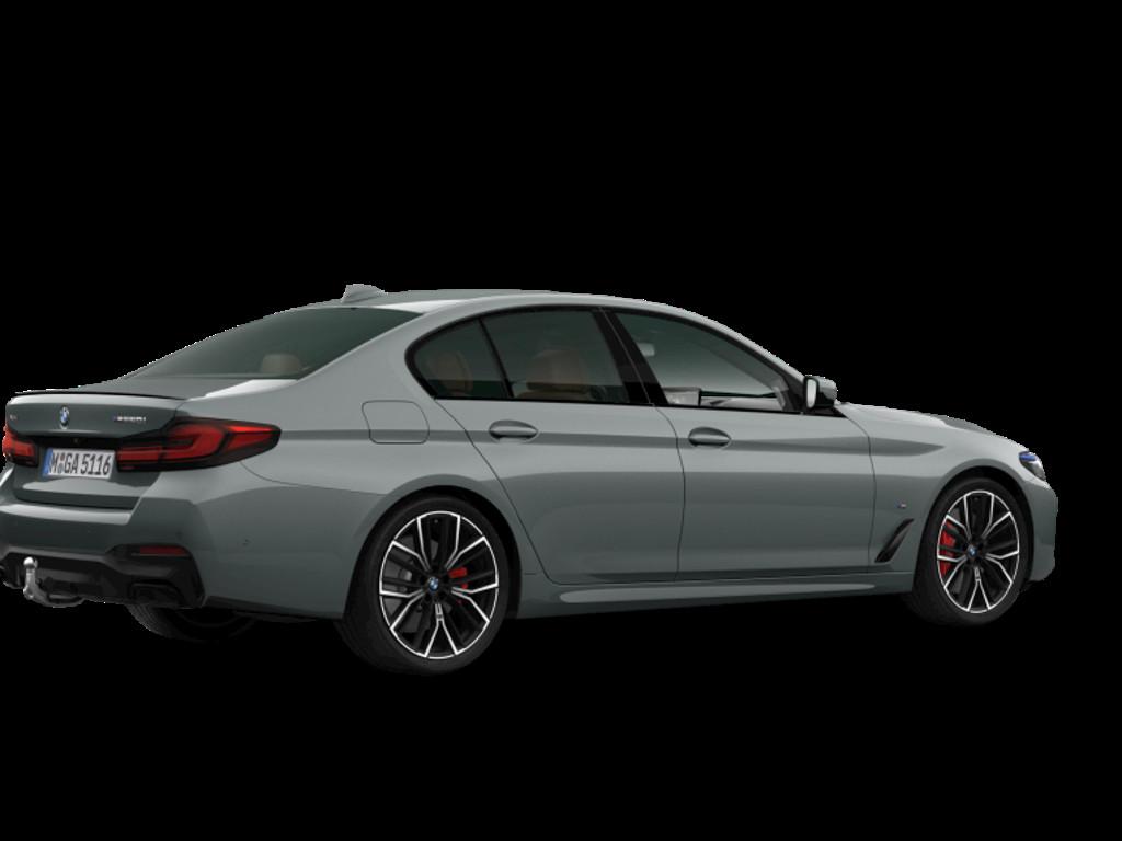 BMW M550
