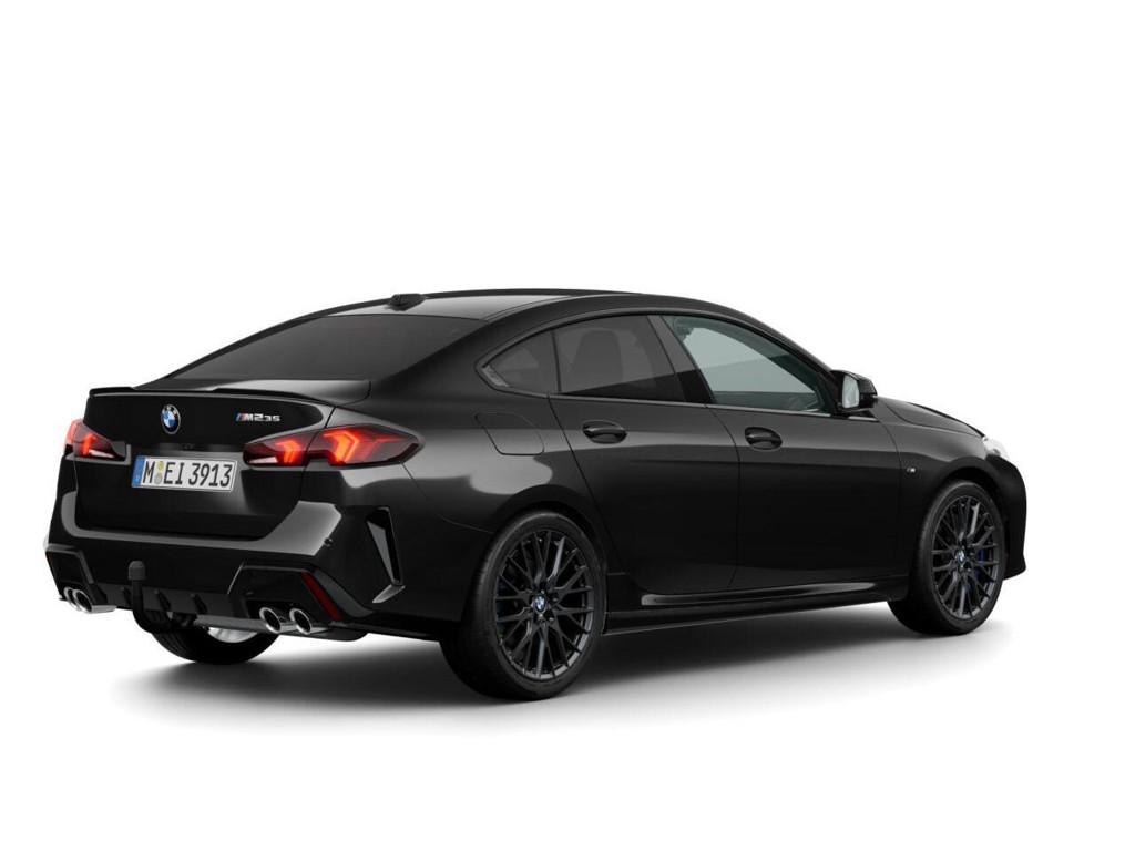 BMW M235