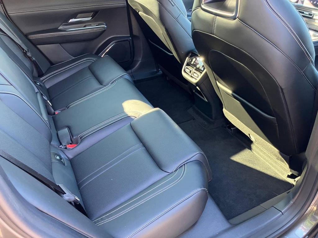 Mazda 6e
