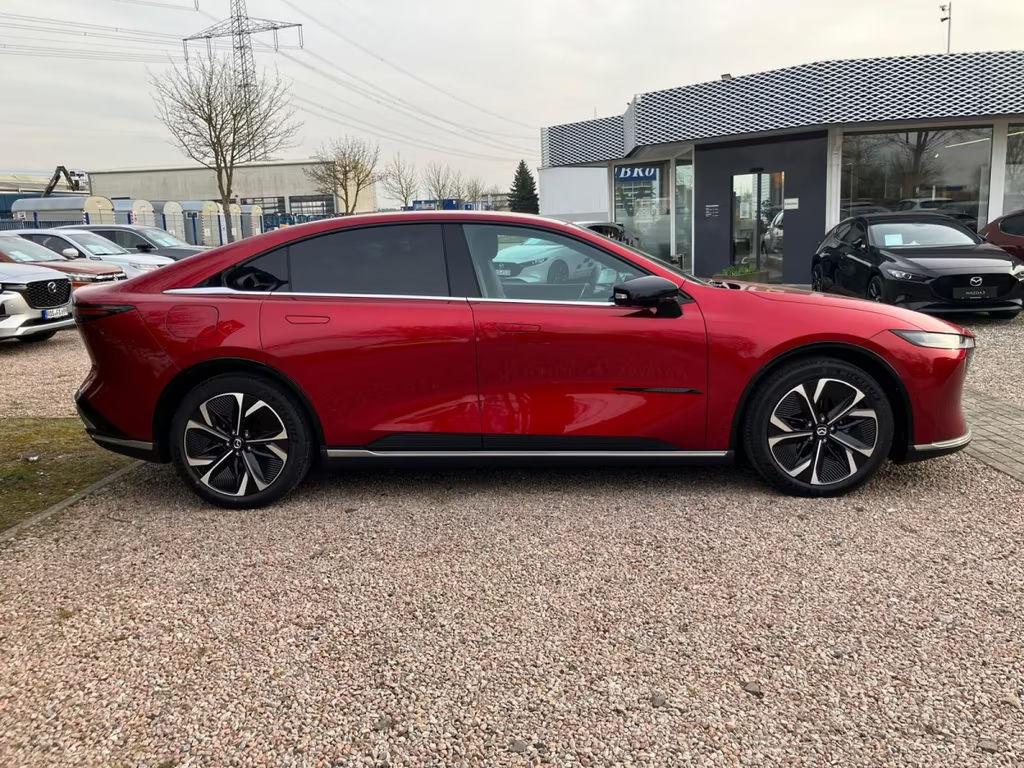 Mazda 6e