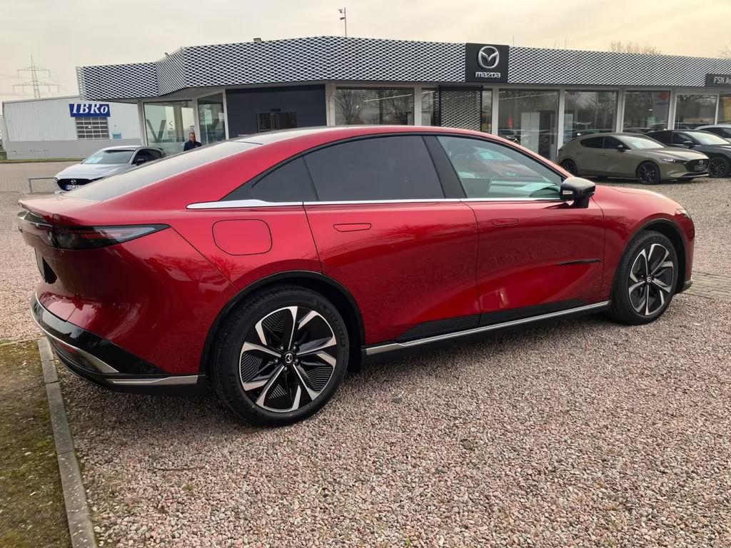 Mazda 6e