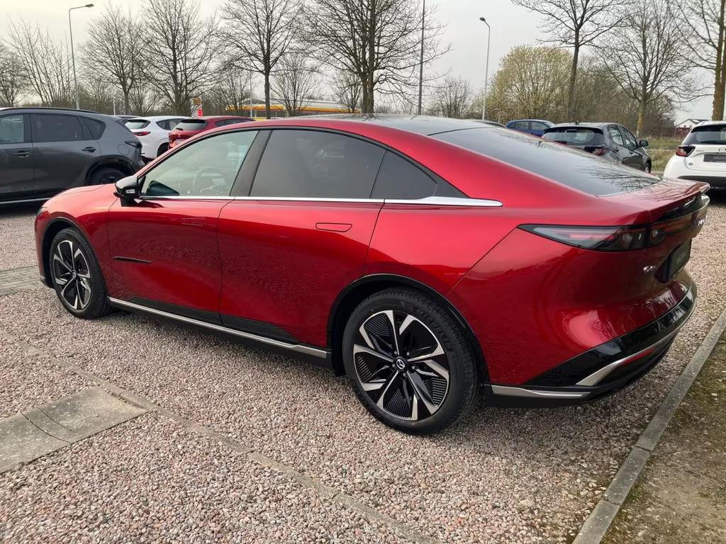 Mazda 6e