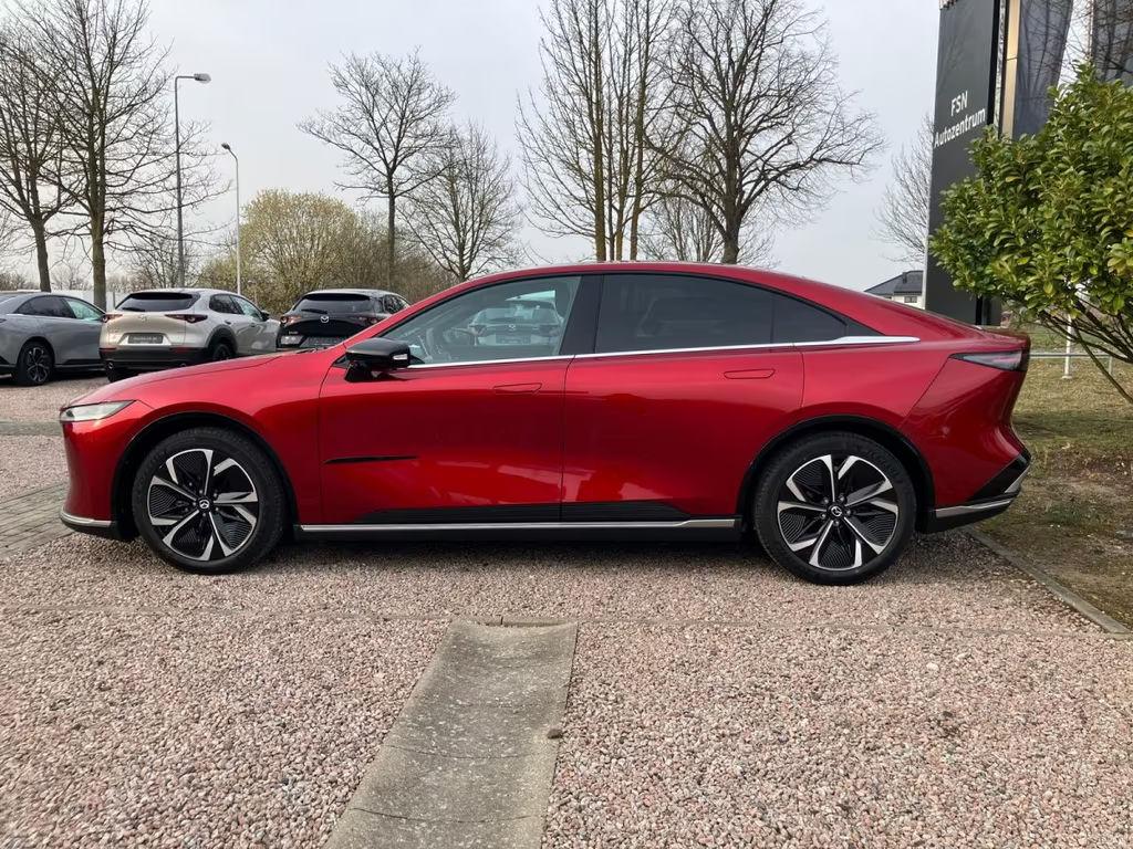 Mazda 6e