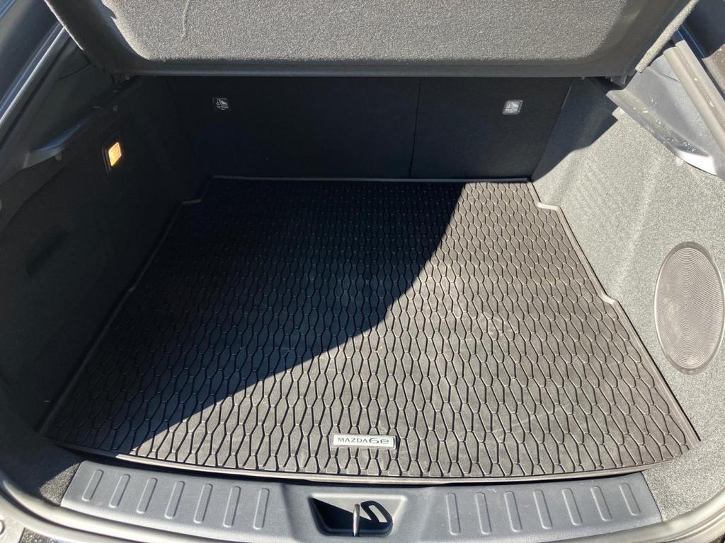 Mazda 6e