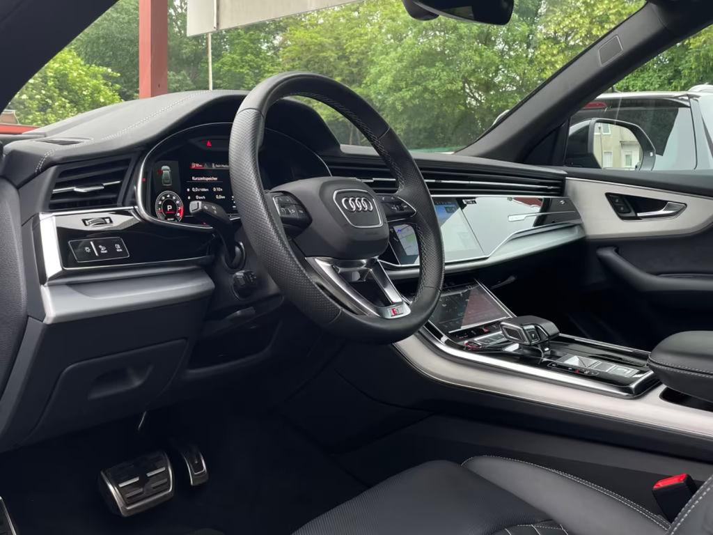 Audi SQ8