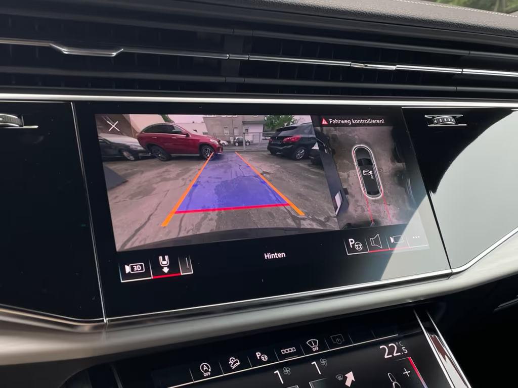 Audi SQ8