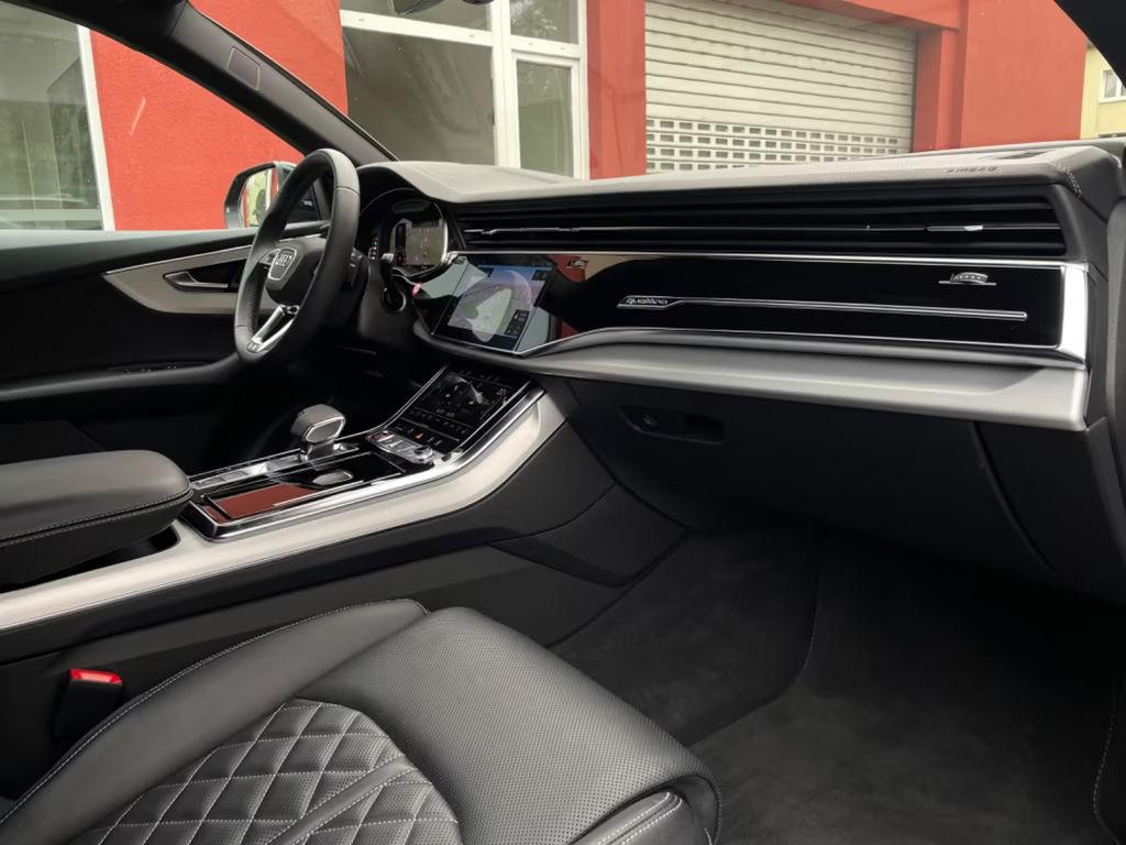 Audi SQ8