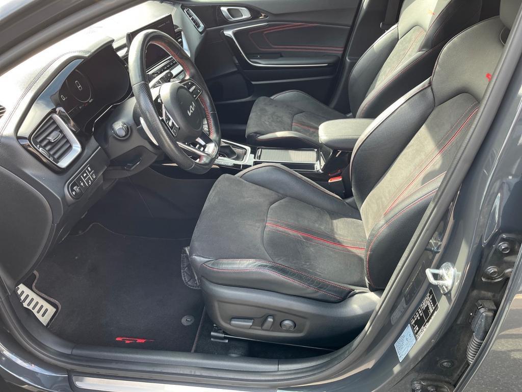 Kia ProCeed