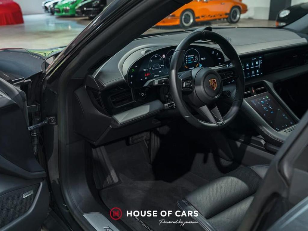 Porsche Taycan