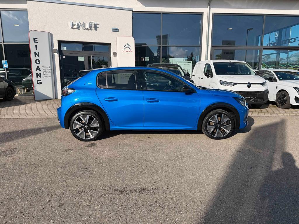 Peugeot e-208
