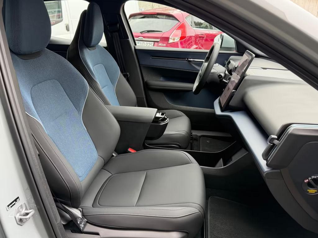 Volvo EX30