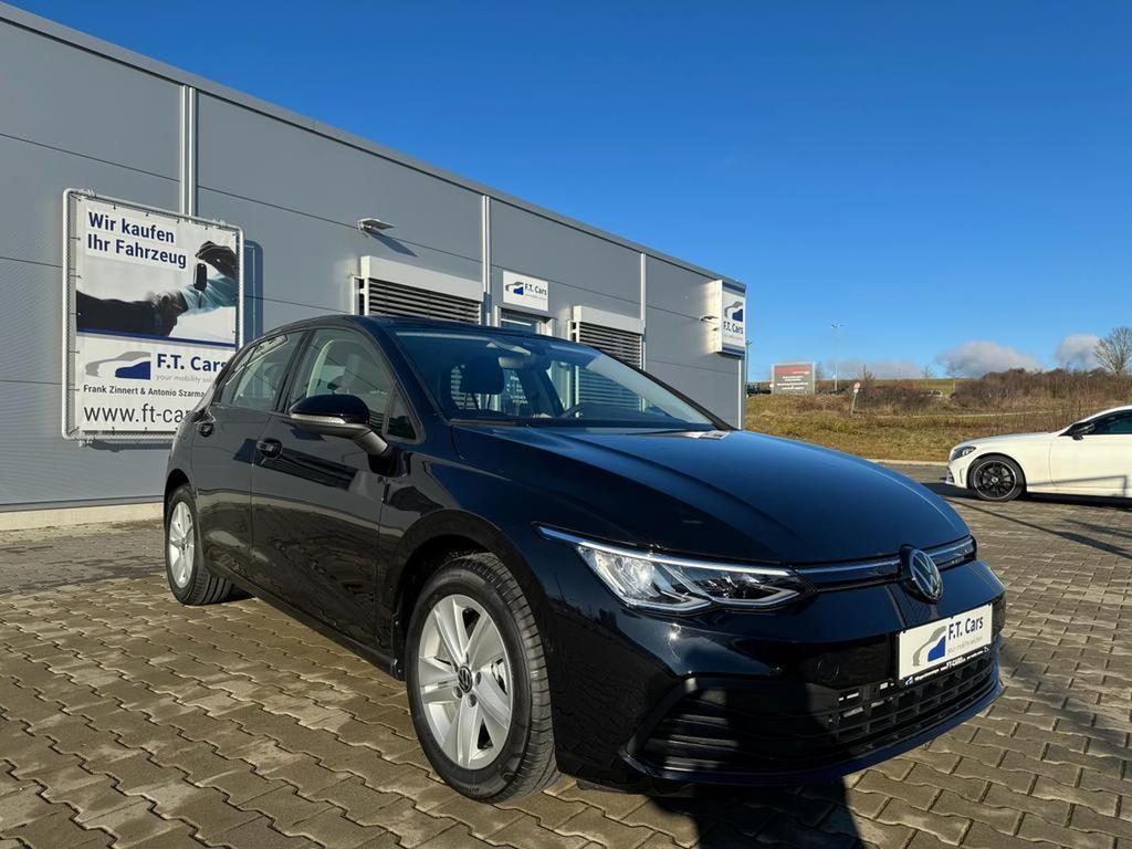 Volkswagen Golf 2023 Benzine