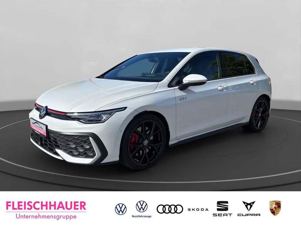 Volkswagen Golf 2024 Benzine