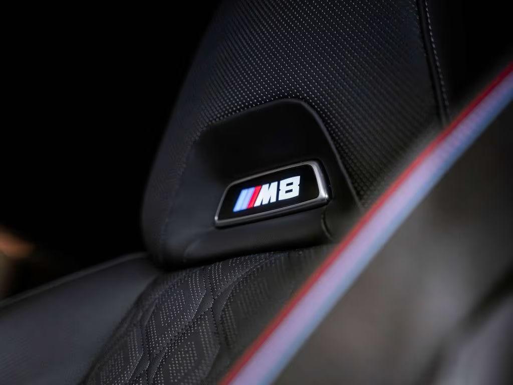 BMW M8