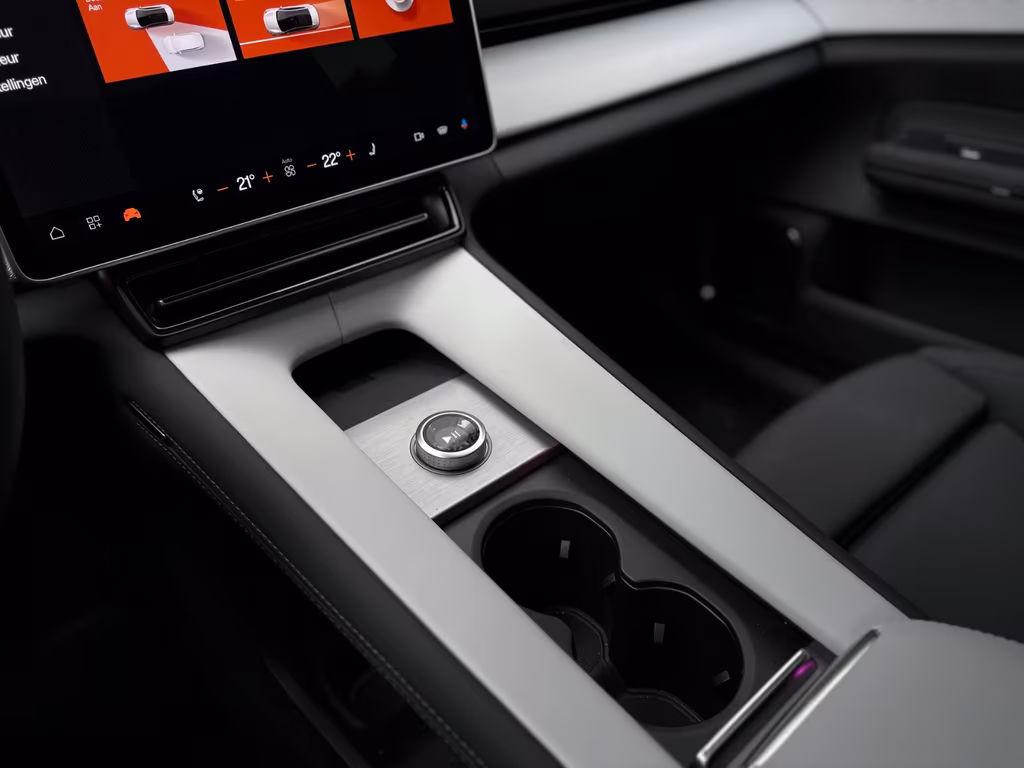 Polestar 4