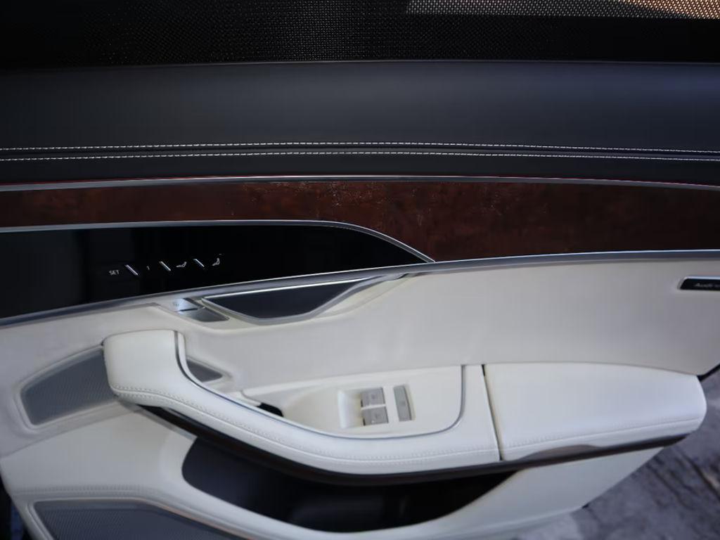 Audi S8
