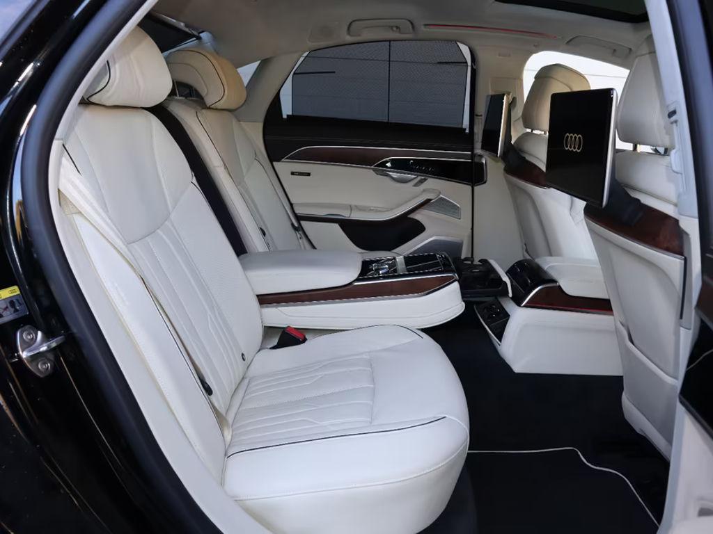 Audi S8