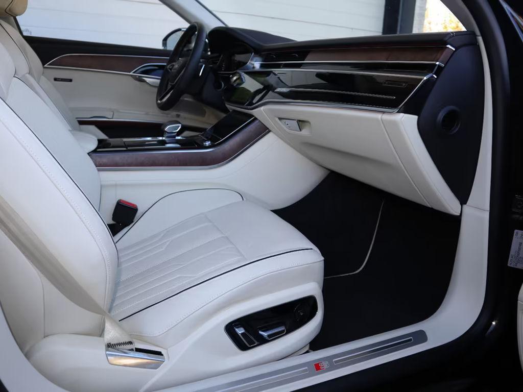 Audi S8