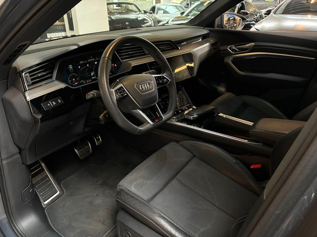 Audi Q8 e-tron