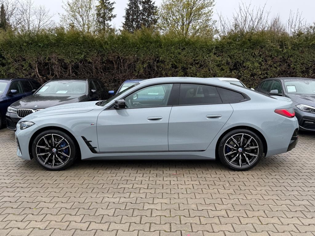 BMW M440