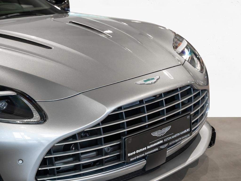 Aston Martin DB12