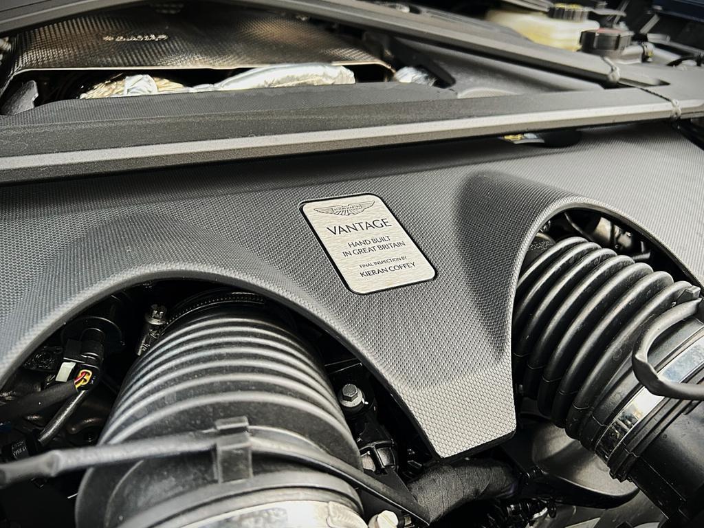 Aston Martin V8 Vantage