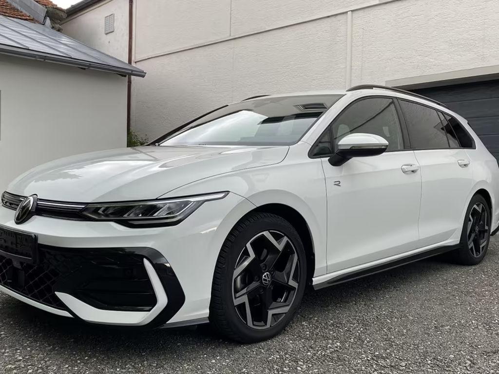 Volkswagen Golf 2025 Benzine