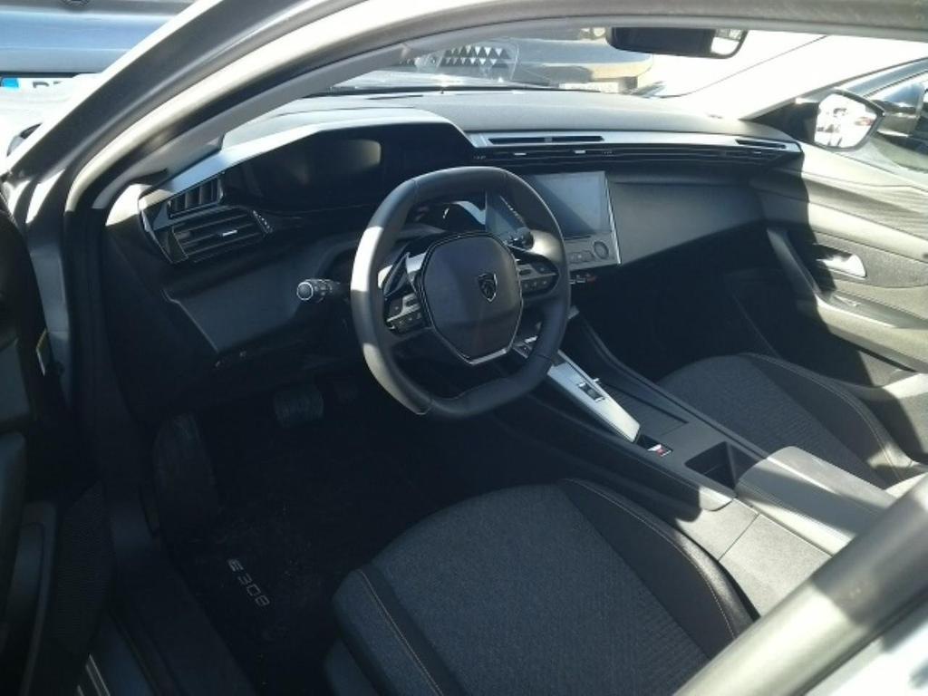 Peugeot E-308