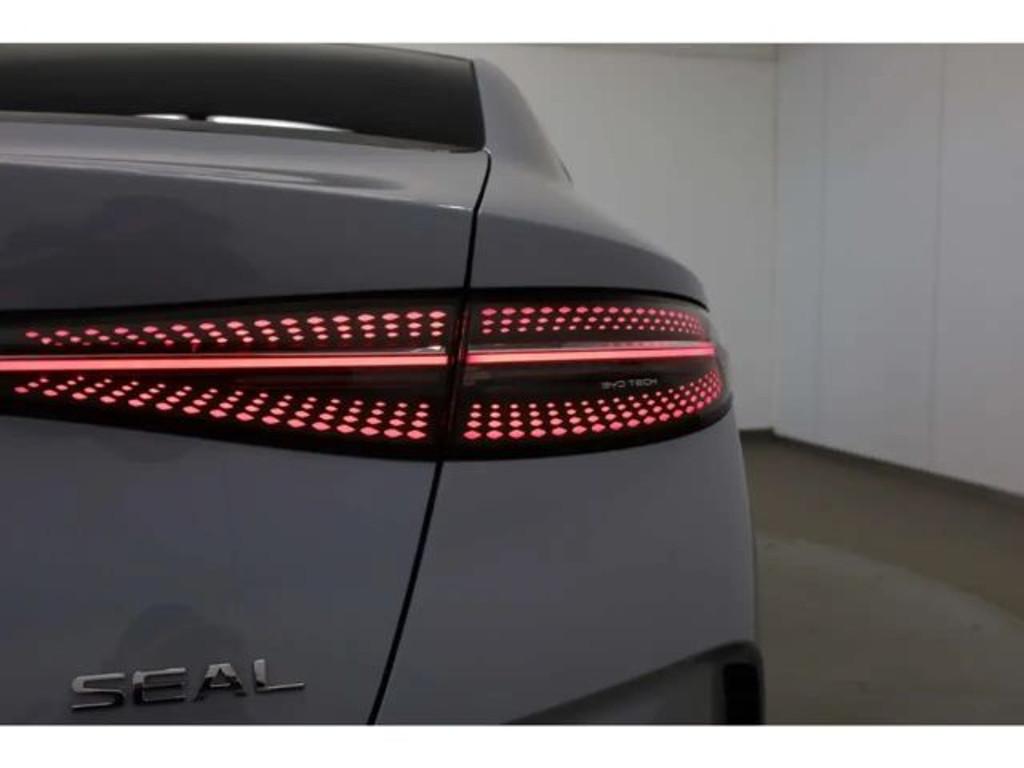 BYD Seal