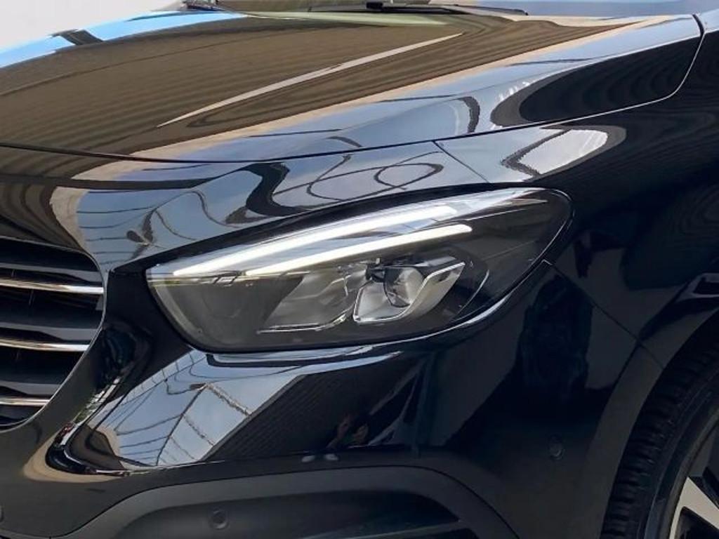 Mercedes-Benz T 180