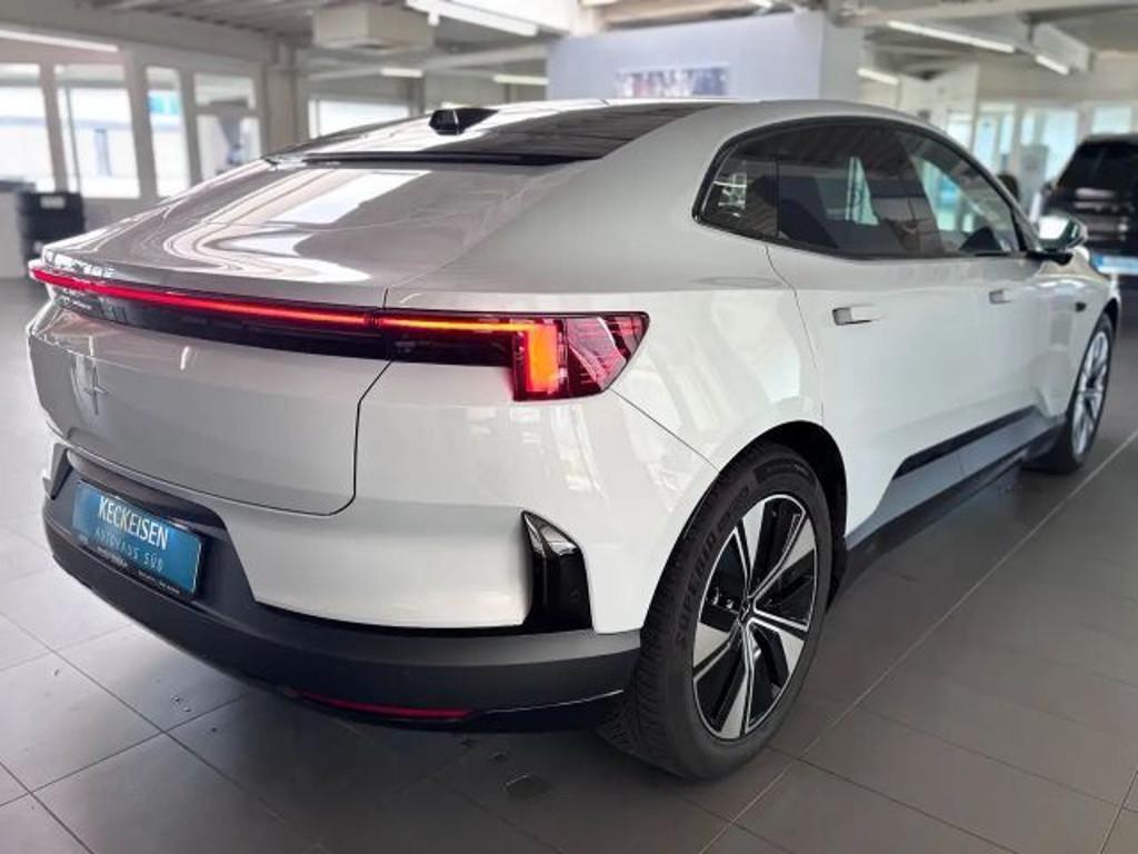 Polestar 4