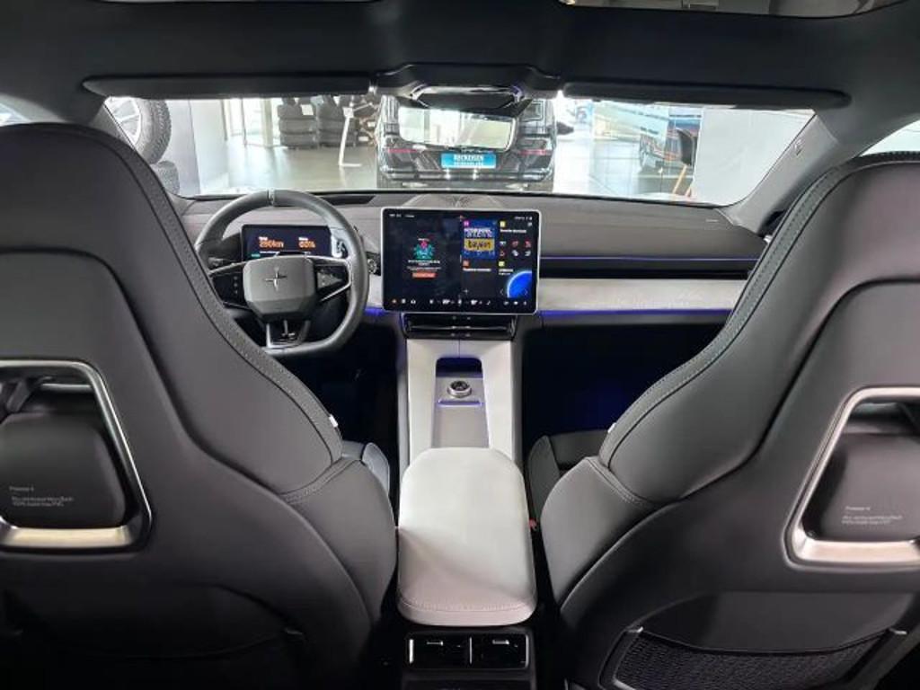 Polestar 4