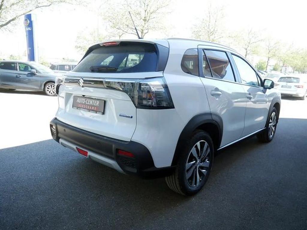 Suzuki S-Cross
