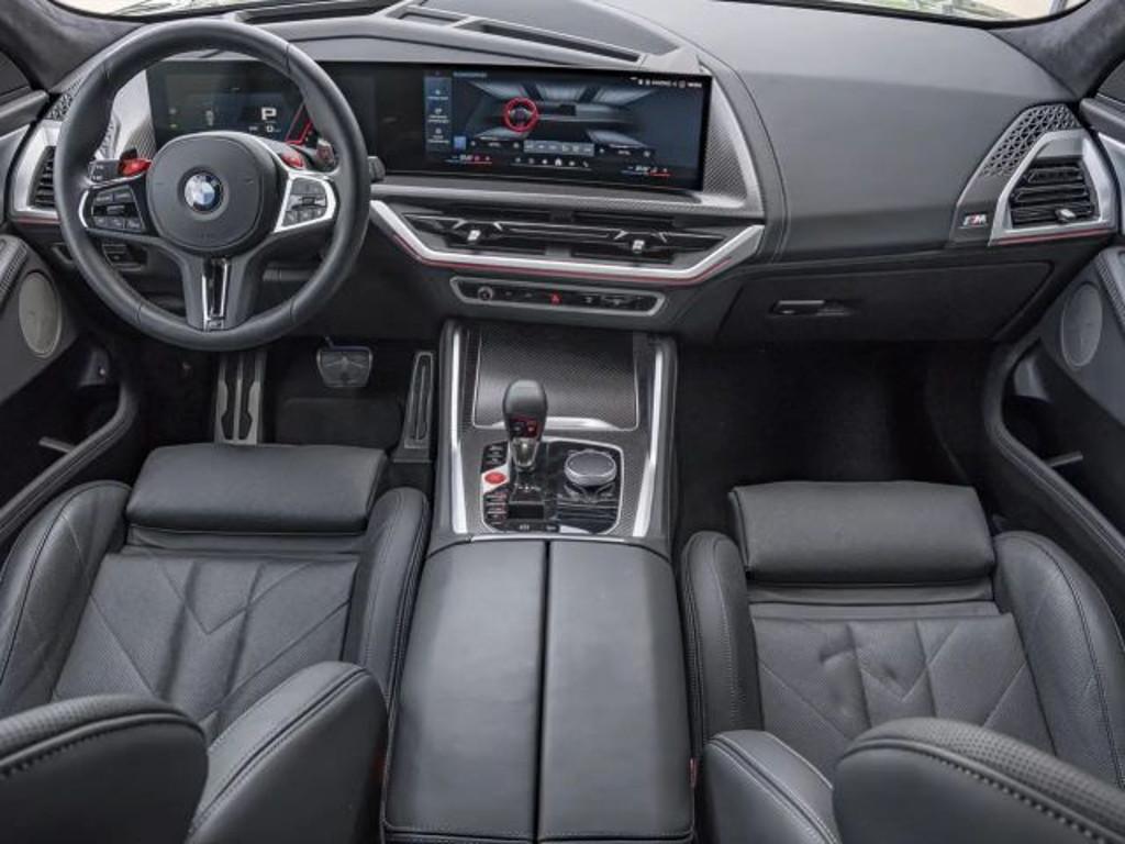 BMW XM
