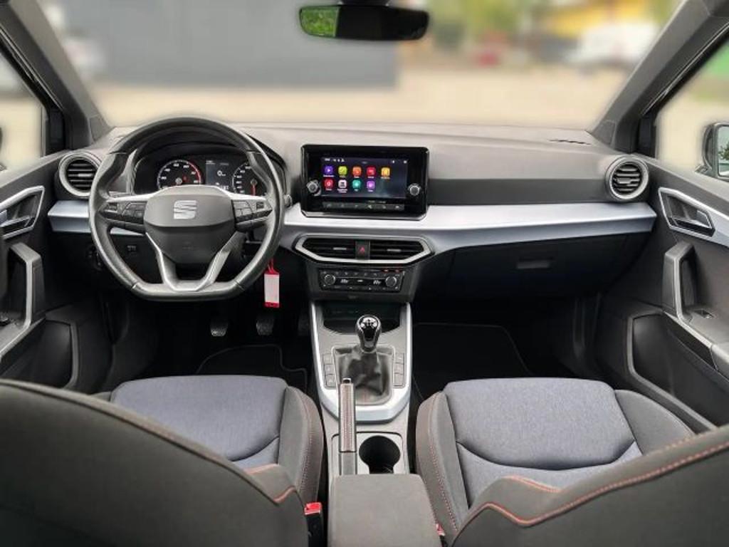Seat Arona